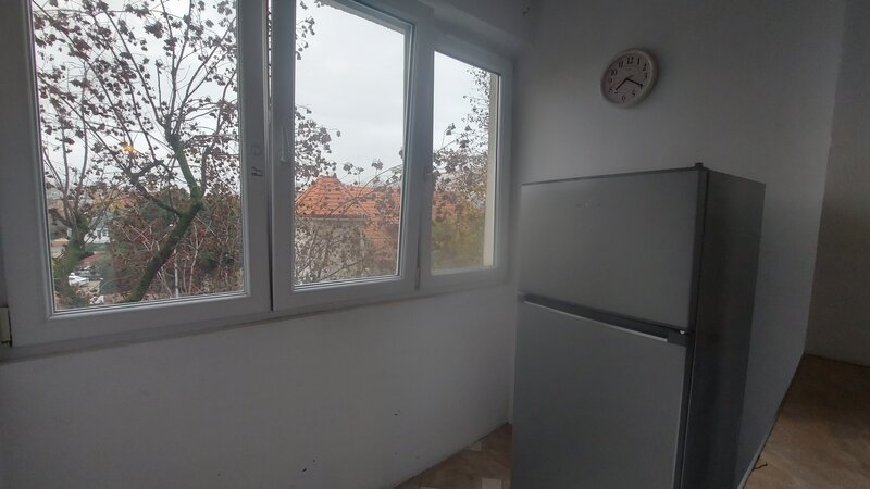 Bucur Obor, Liceu Iulia Hasdeu,